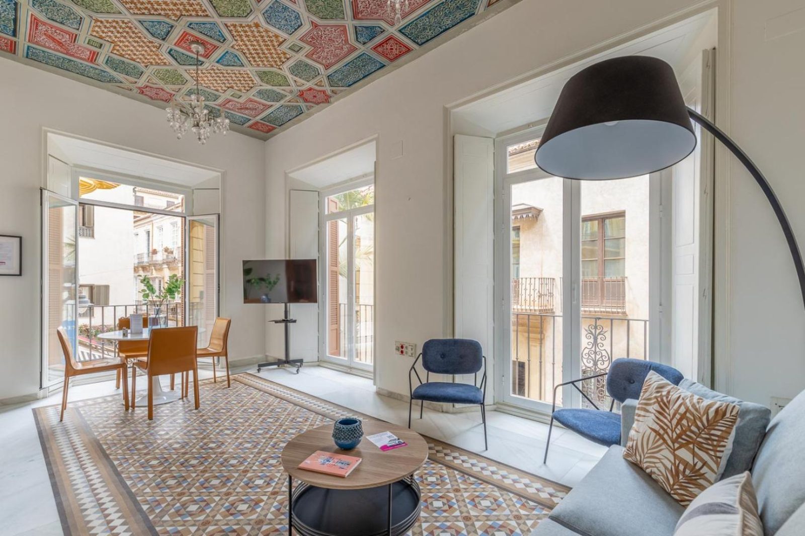 Thyssen Boutique Apartments by Caleta Homes — photo 2
